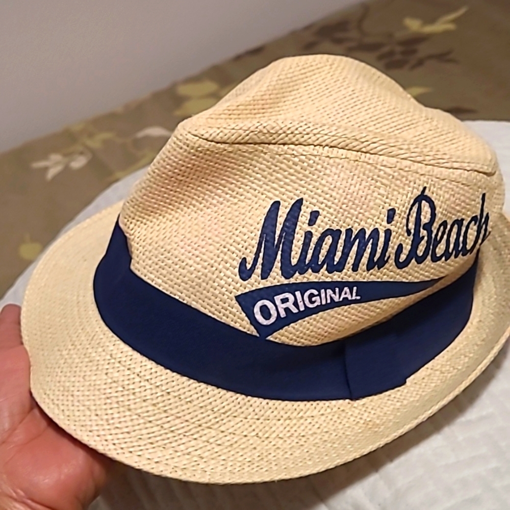 Robin Ruth traveler's men's hat 1 size fits most.size 57 cms